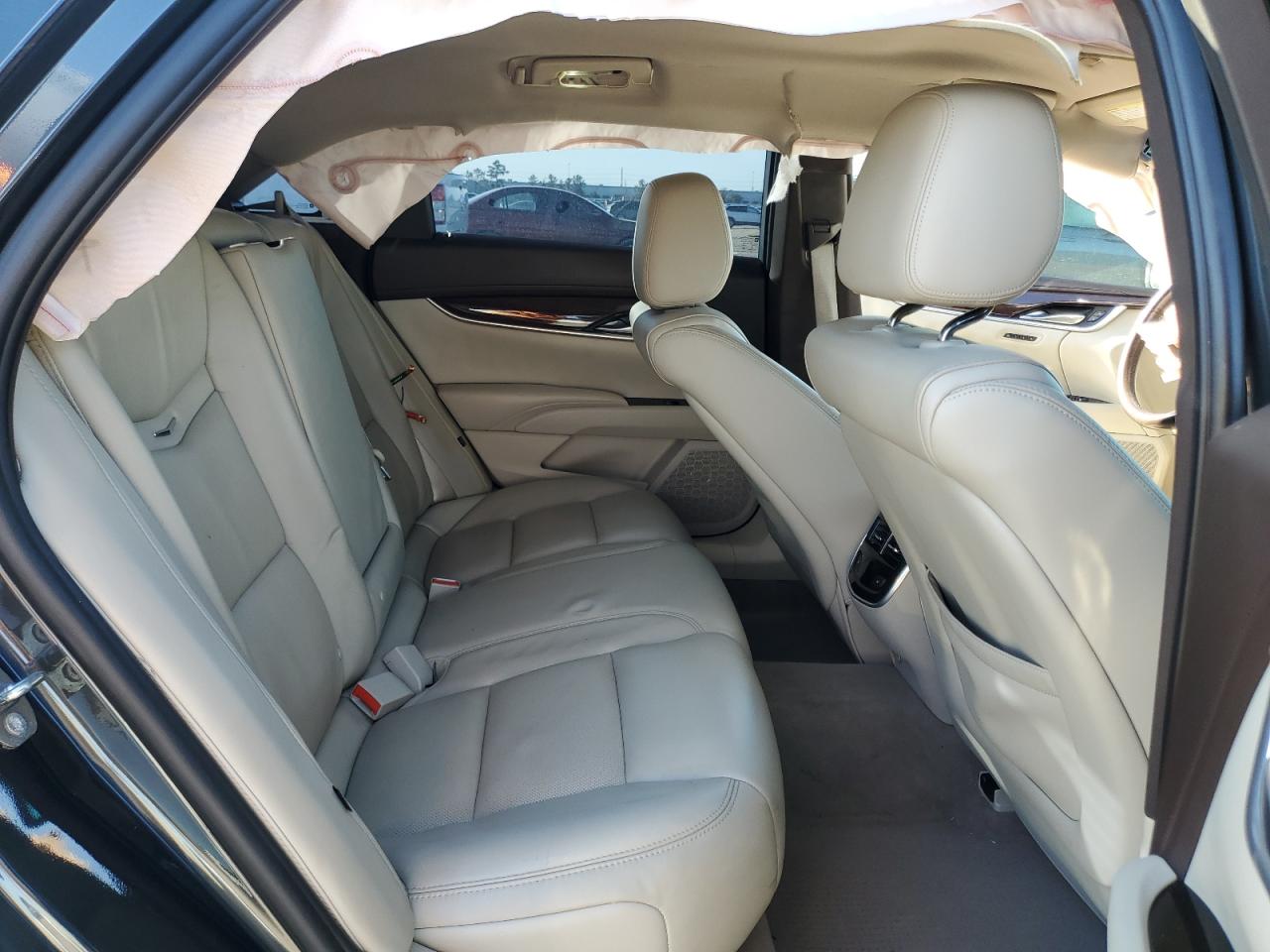 2015 Cadillac XTS - Image 11
