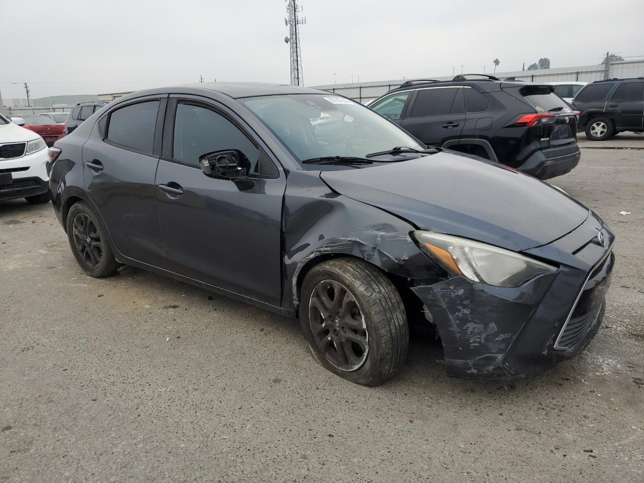 VIN 3MYDLBZV4GY109971 2016 TOYOTA SCION no.4