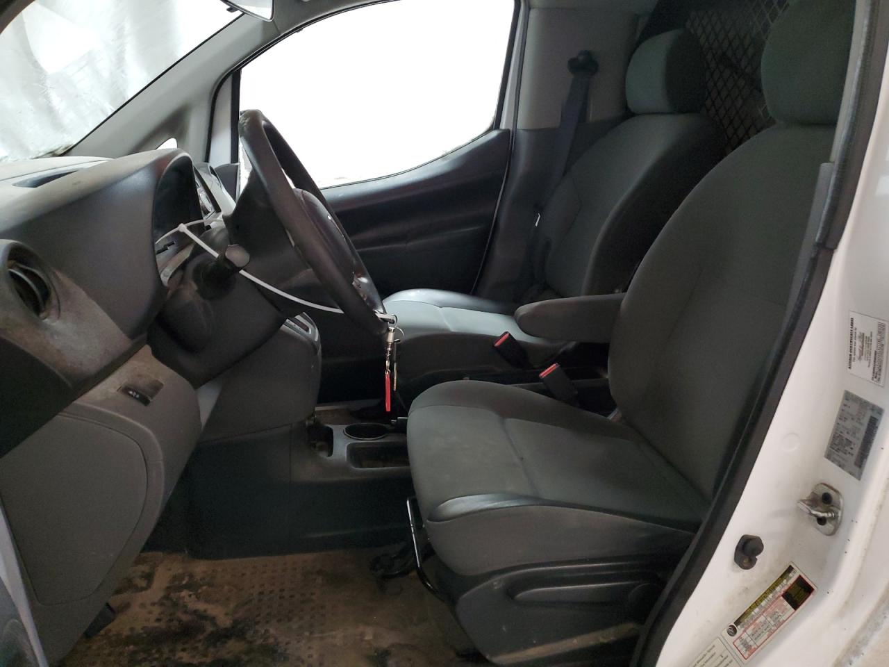 2015 Chevrolet Express - Image 7