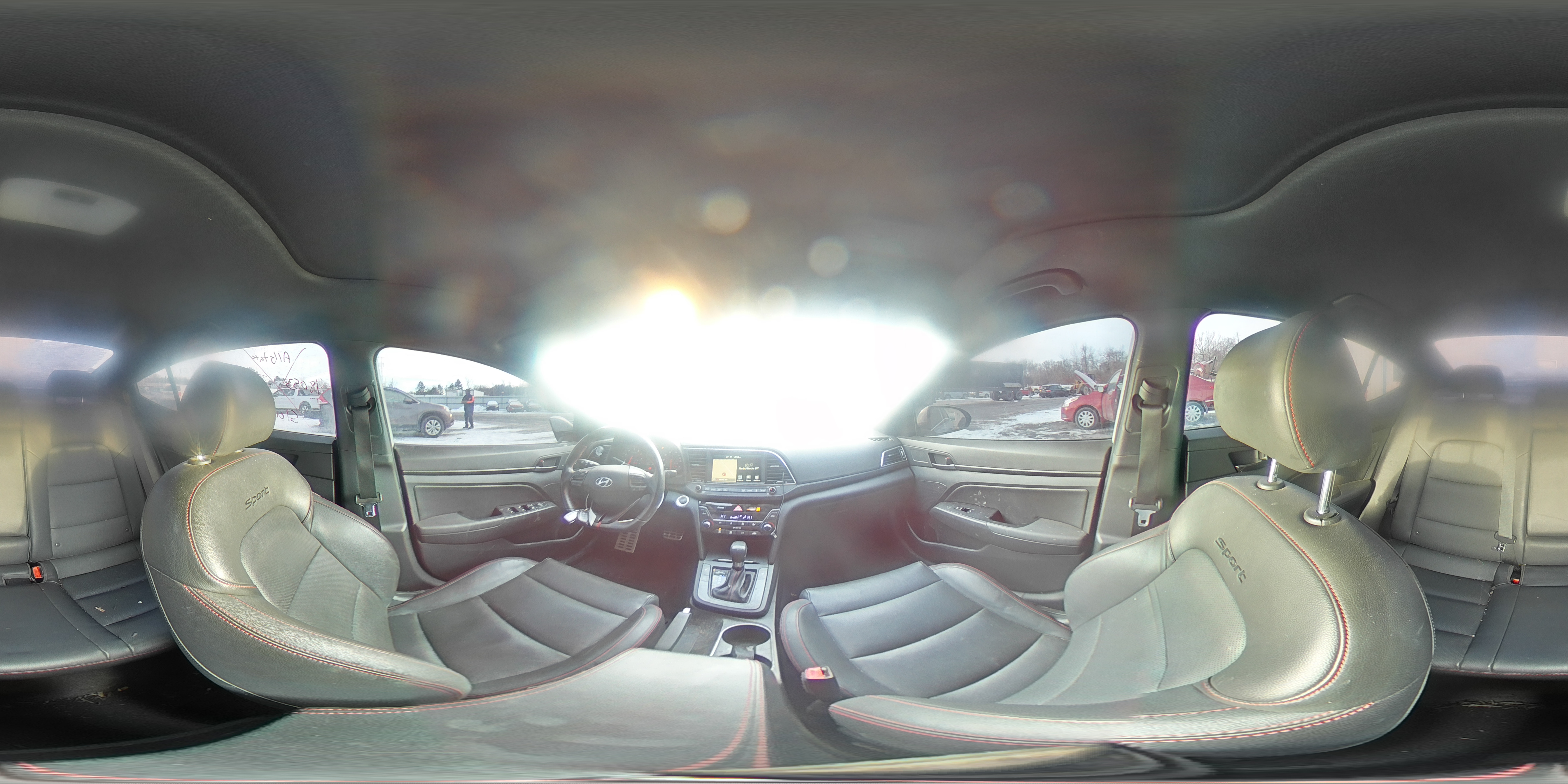 2018 Hyundai Elantra - Image 12