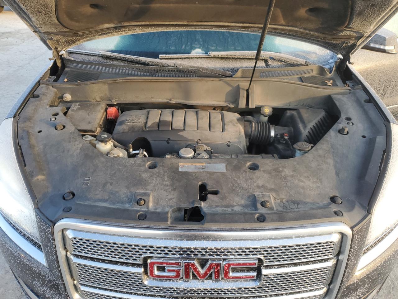 2015 GMC Acadia - Image 12