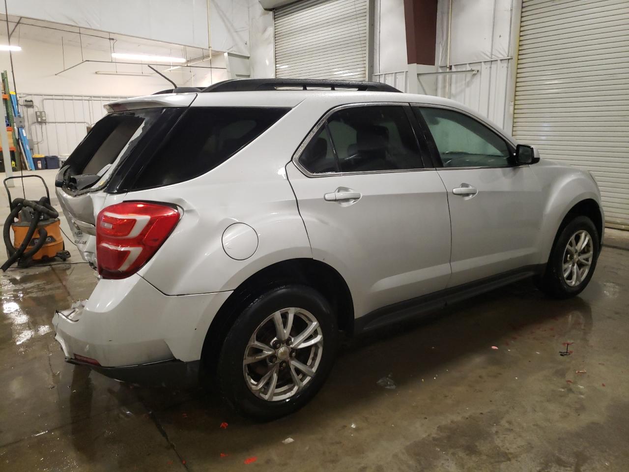 2017 Chevrolet Equinox - Image 3