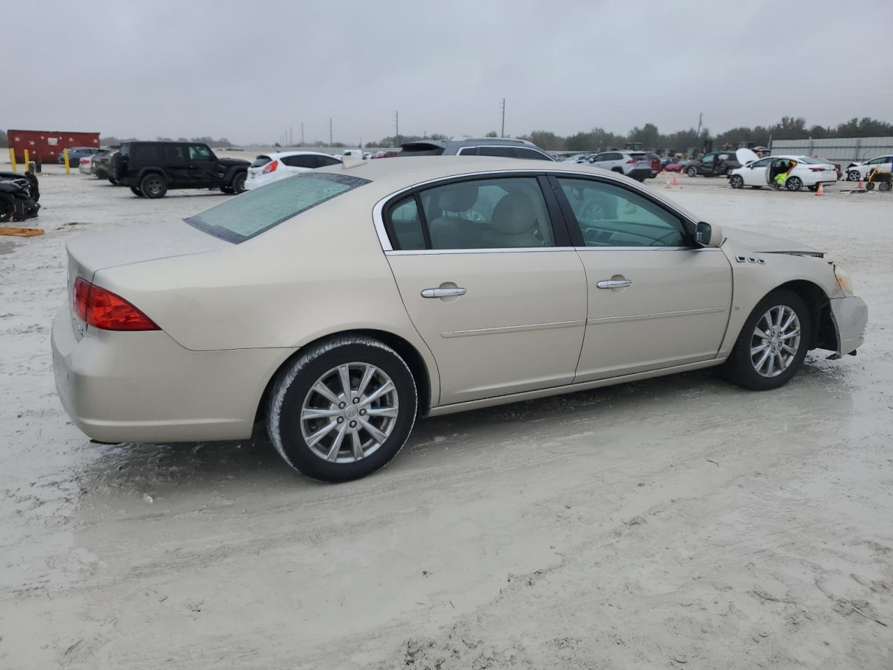 2009 Buick Lucerne - Image 3