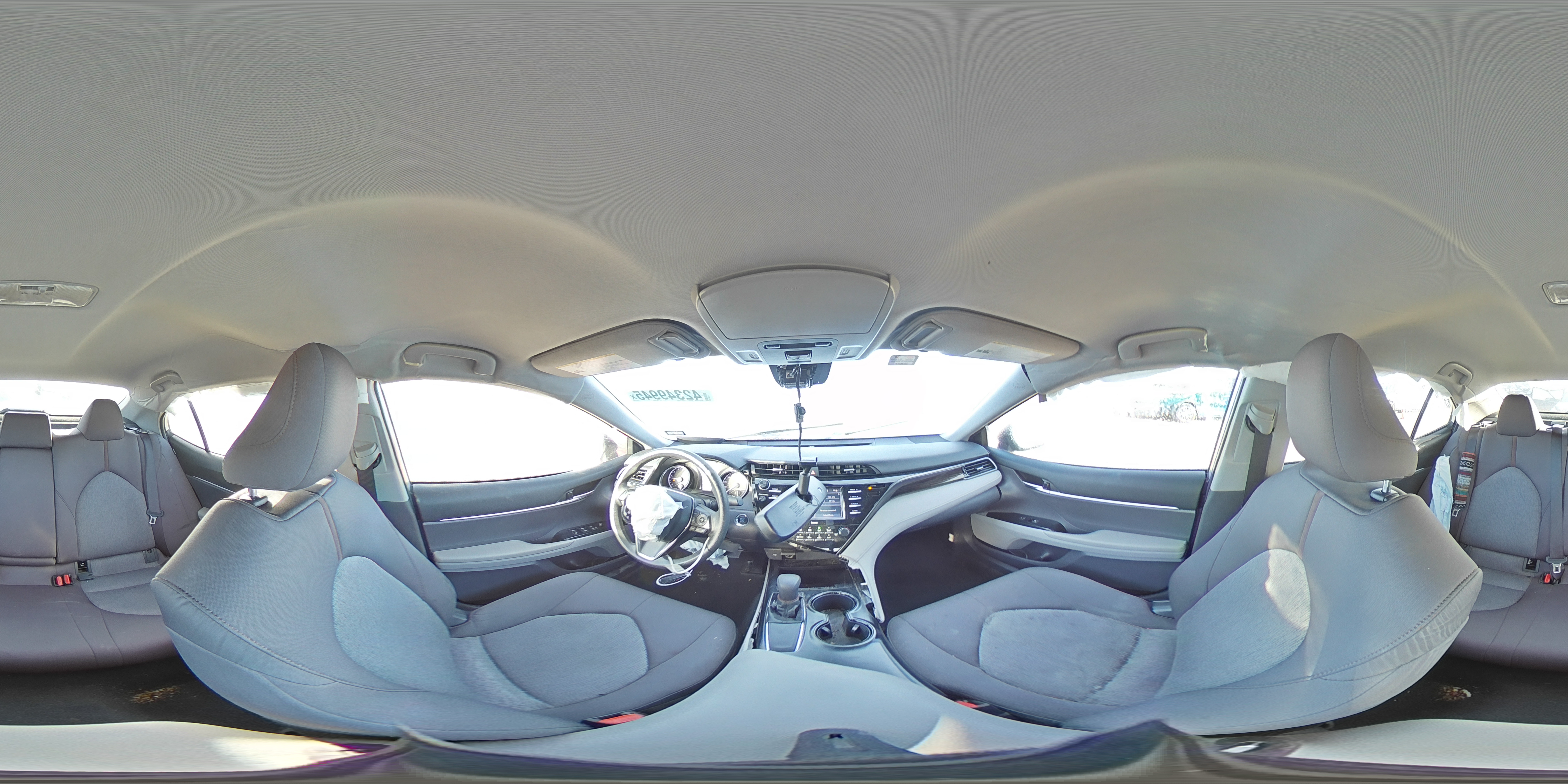 2020 Toyota Camry - Image 13