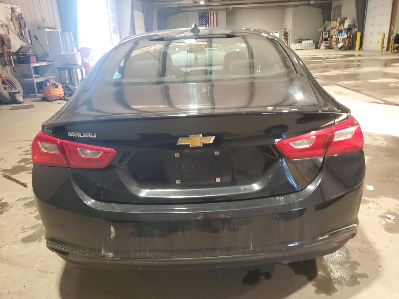 2017 Chevrolet Malibu - Image 6