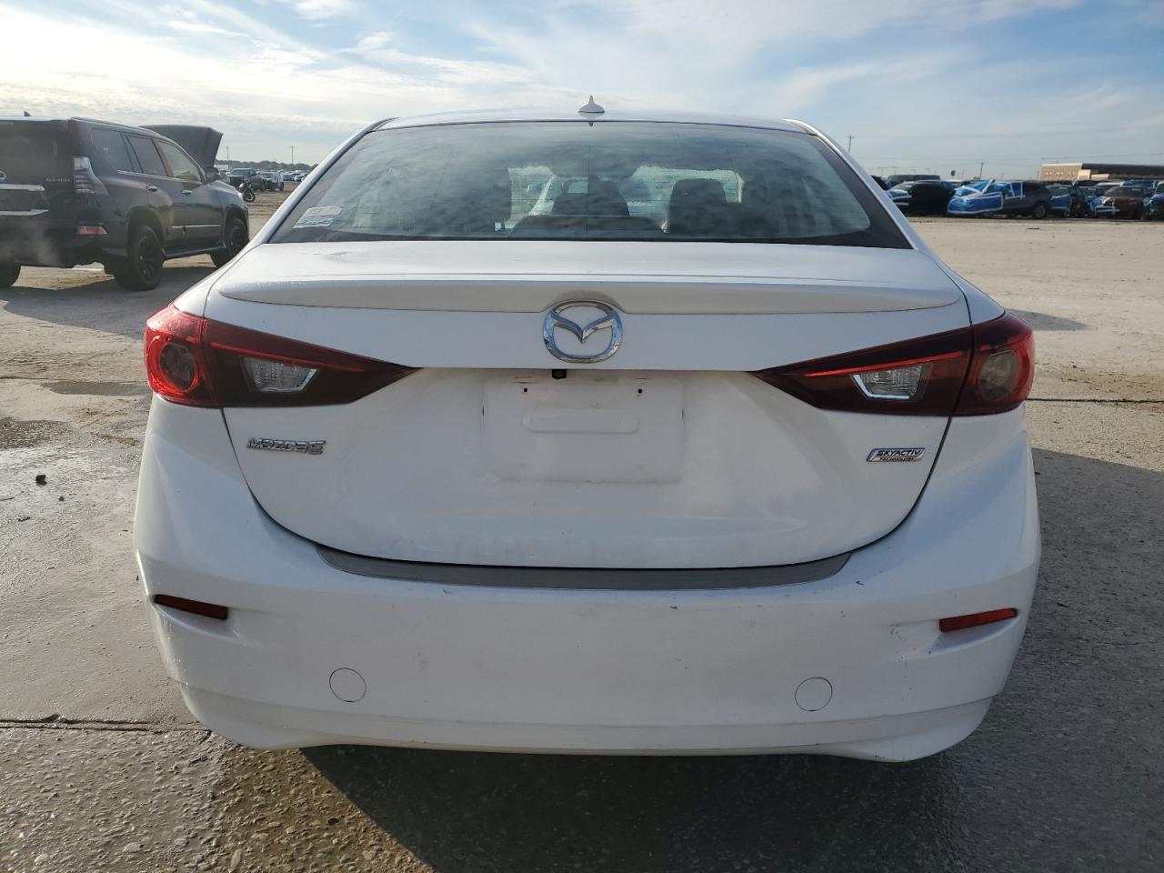 2015 Mazda 3 - Image 6