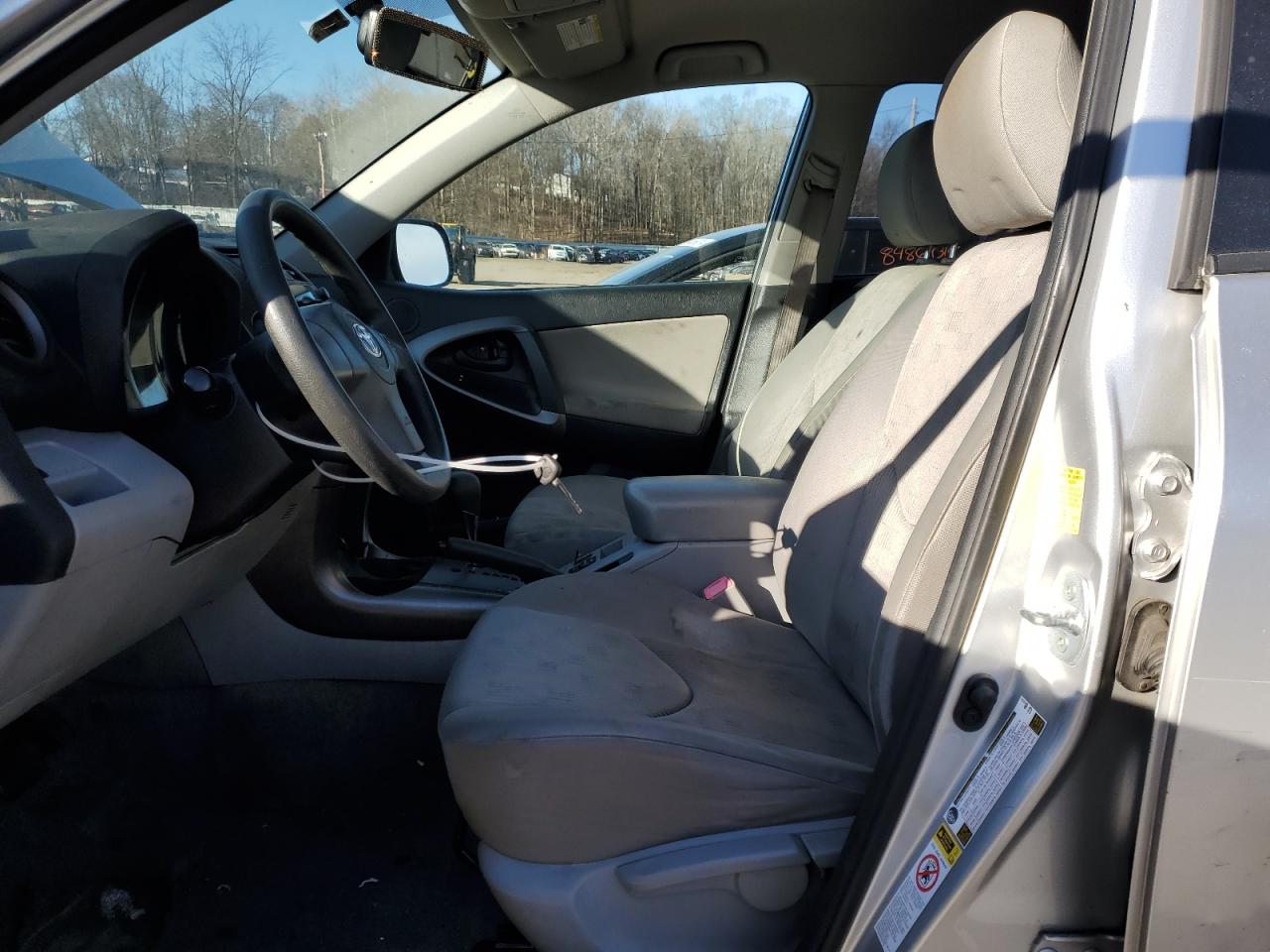 2010 Toyota RAV 4 - Image 7