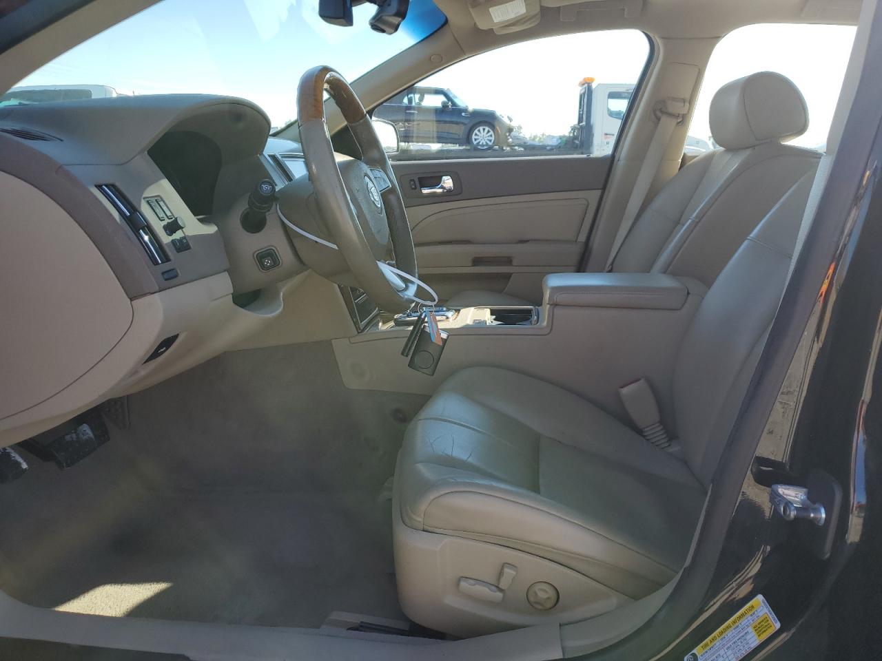 2009 Cadillac STS - Image 7