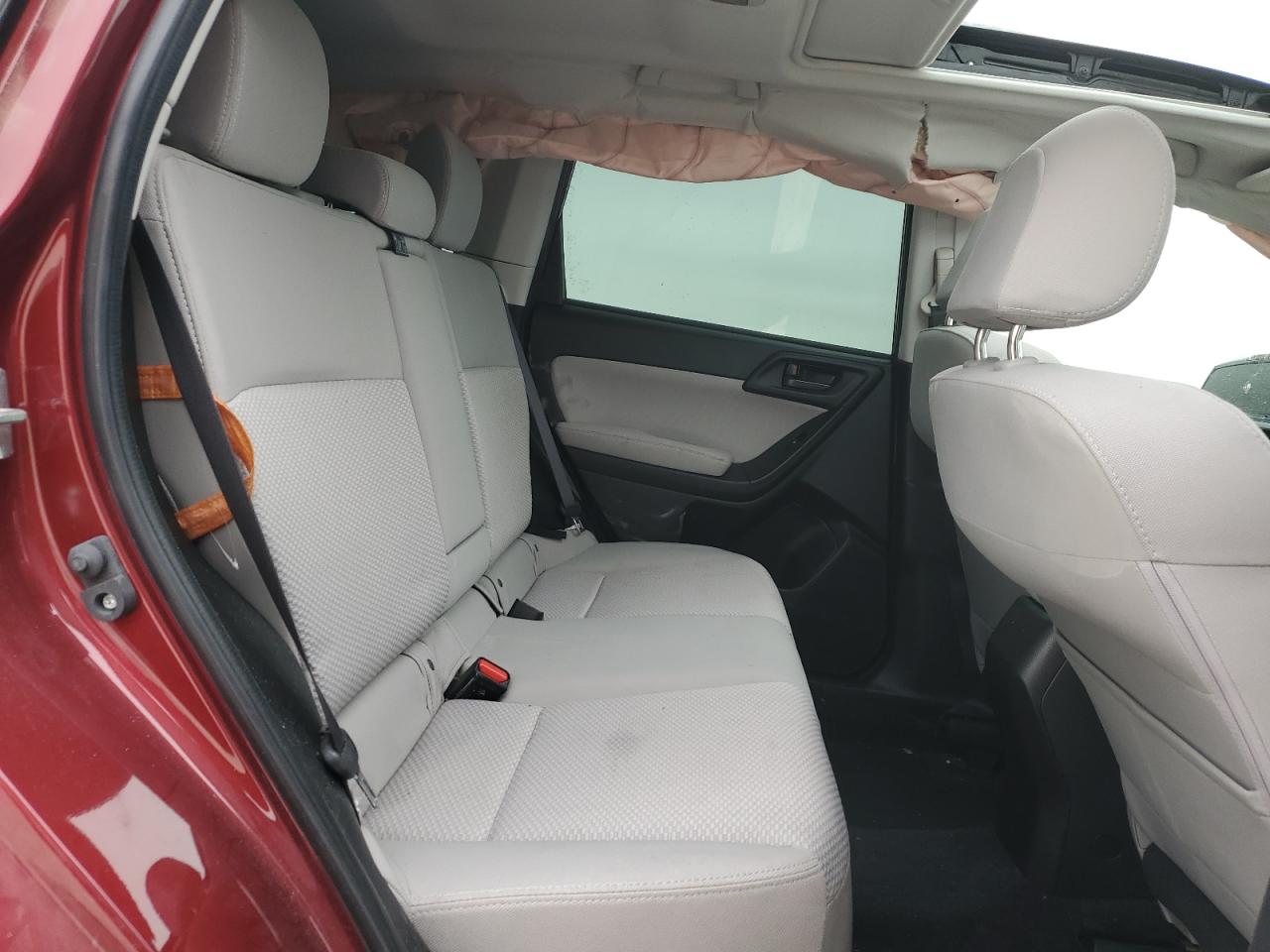 2015 Subaru Forester - Image 11