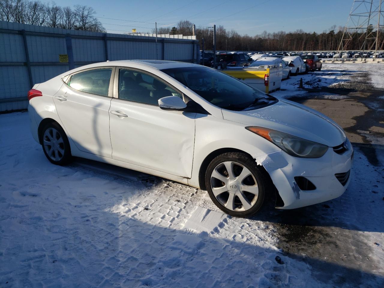 2011 Hyundai Elantra - Image 4