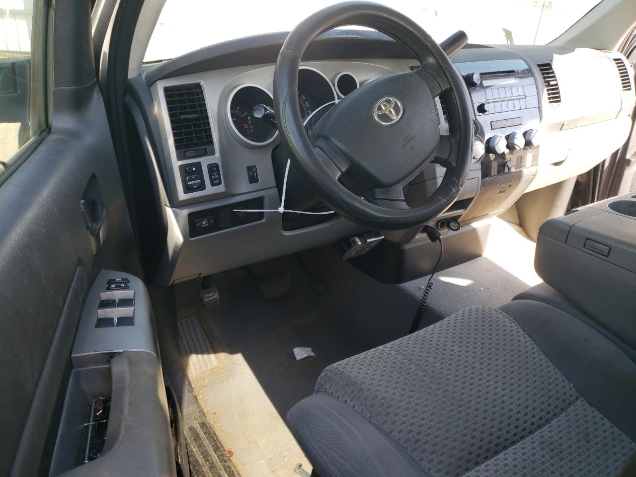 2008 Toyota Tundra - Image 8