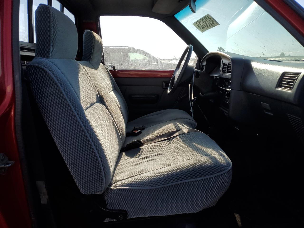 1992 Toyota Pickup - Image 10