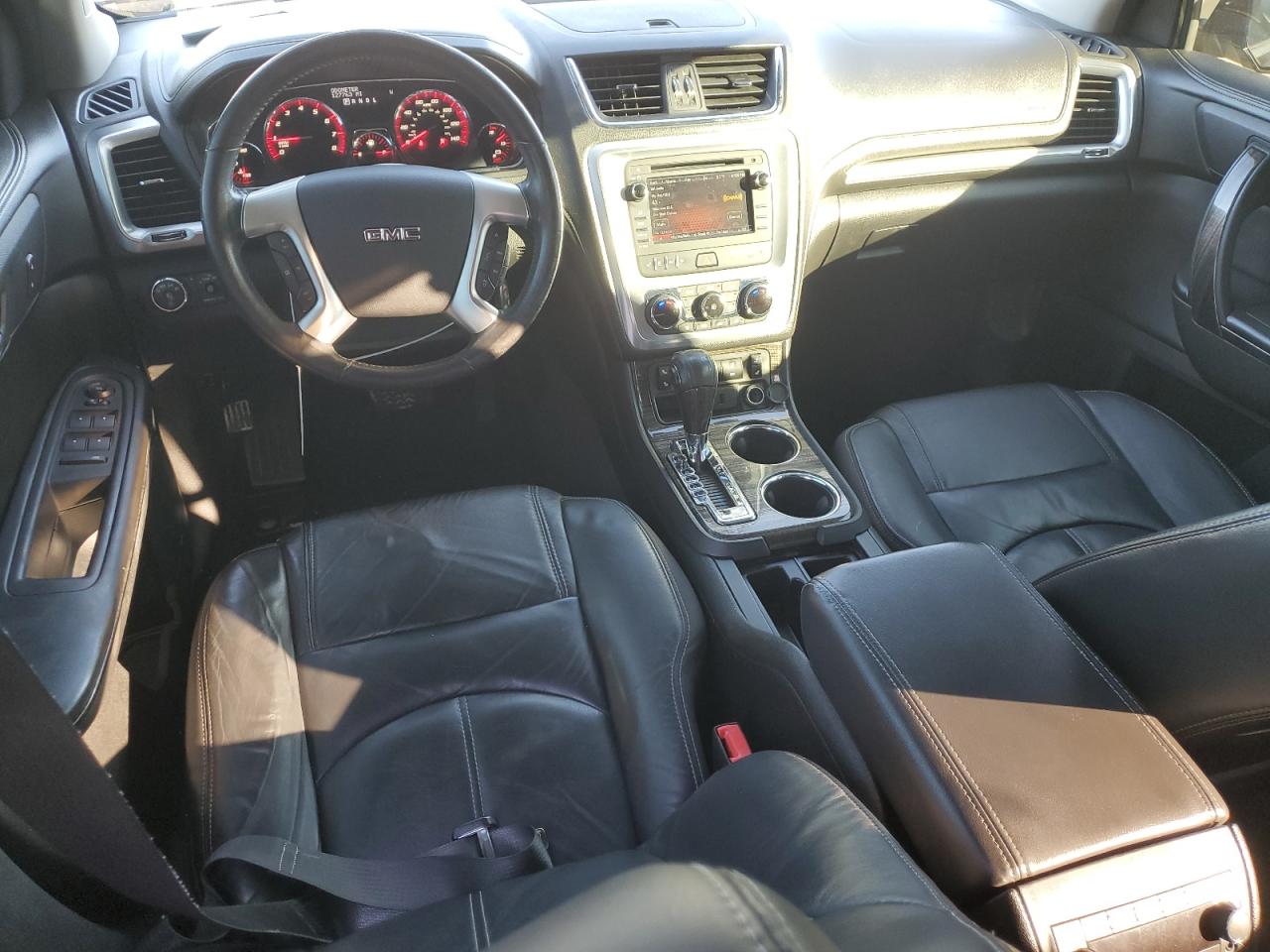 2016 GMC Acadia - Image 8