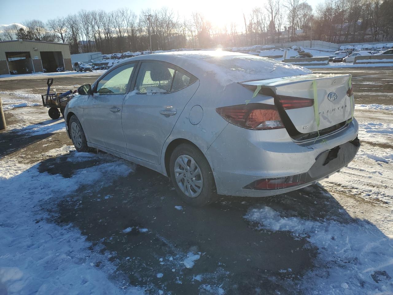 2019 Hyundai Elantra - Image 2