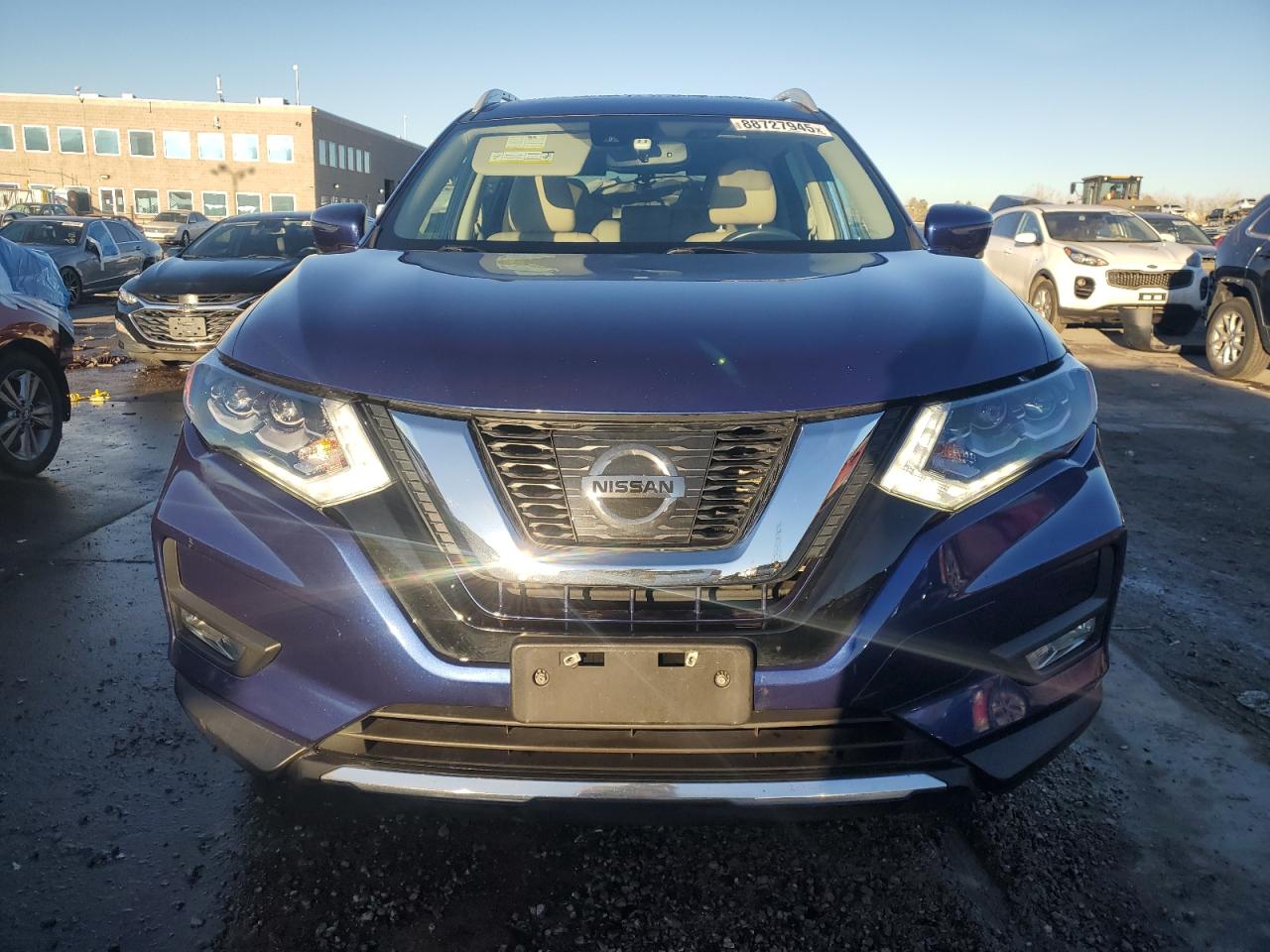 2017 Nissan Rogue - Image 5