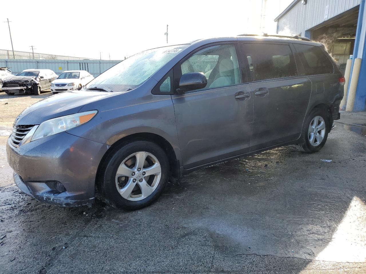 2013 Toyota Sienna - Image 1