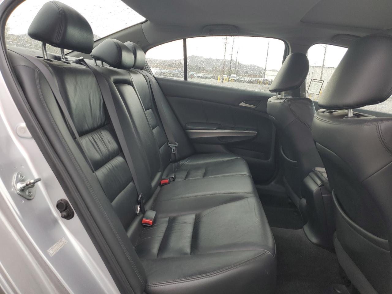 2008 Honda Accord - Image 11