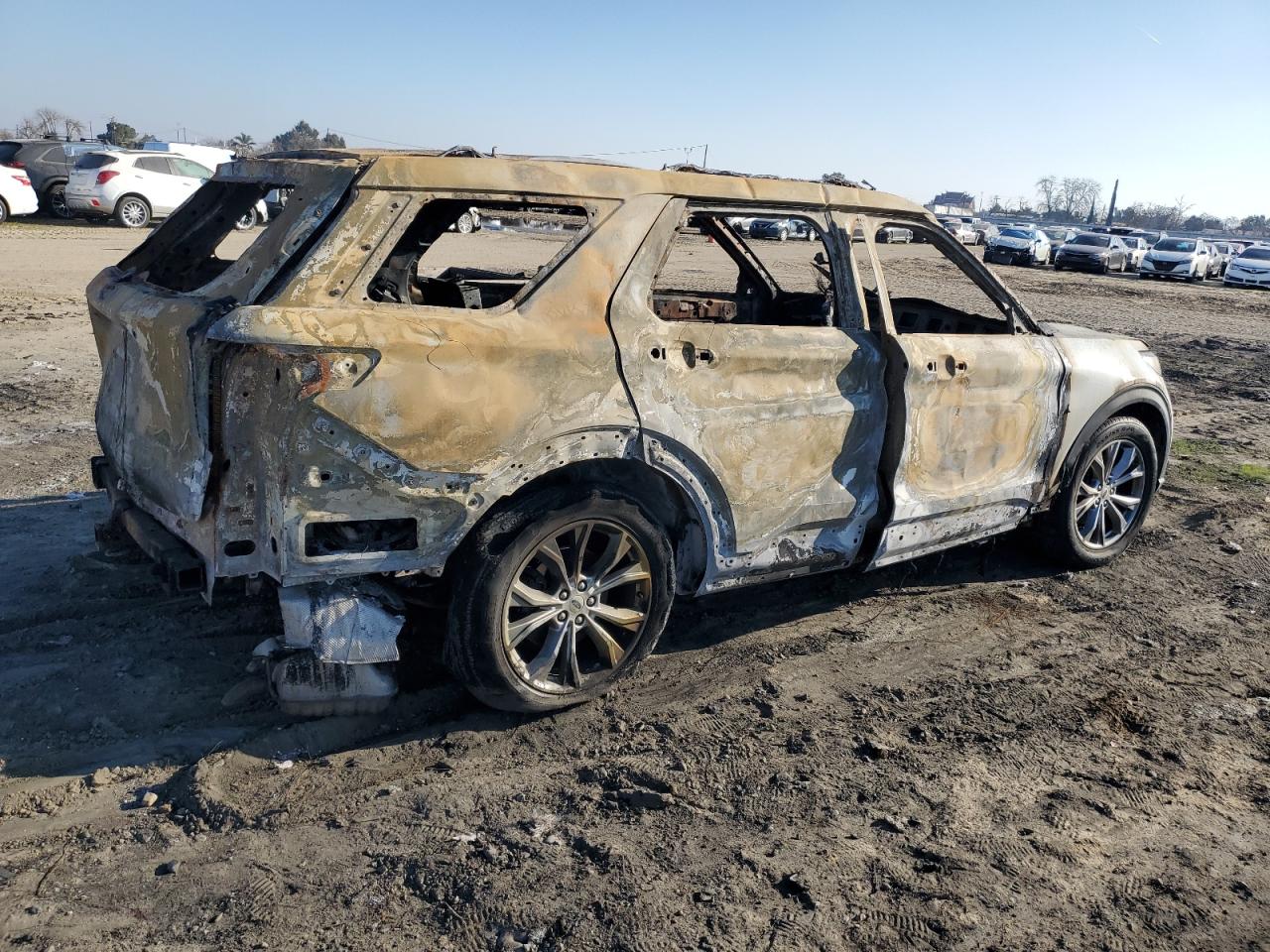 2020 Ford Explorer - Image 3
