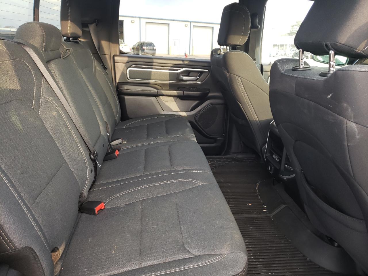 2021 RAM 1500 - Image 10