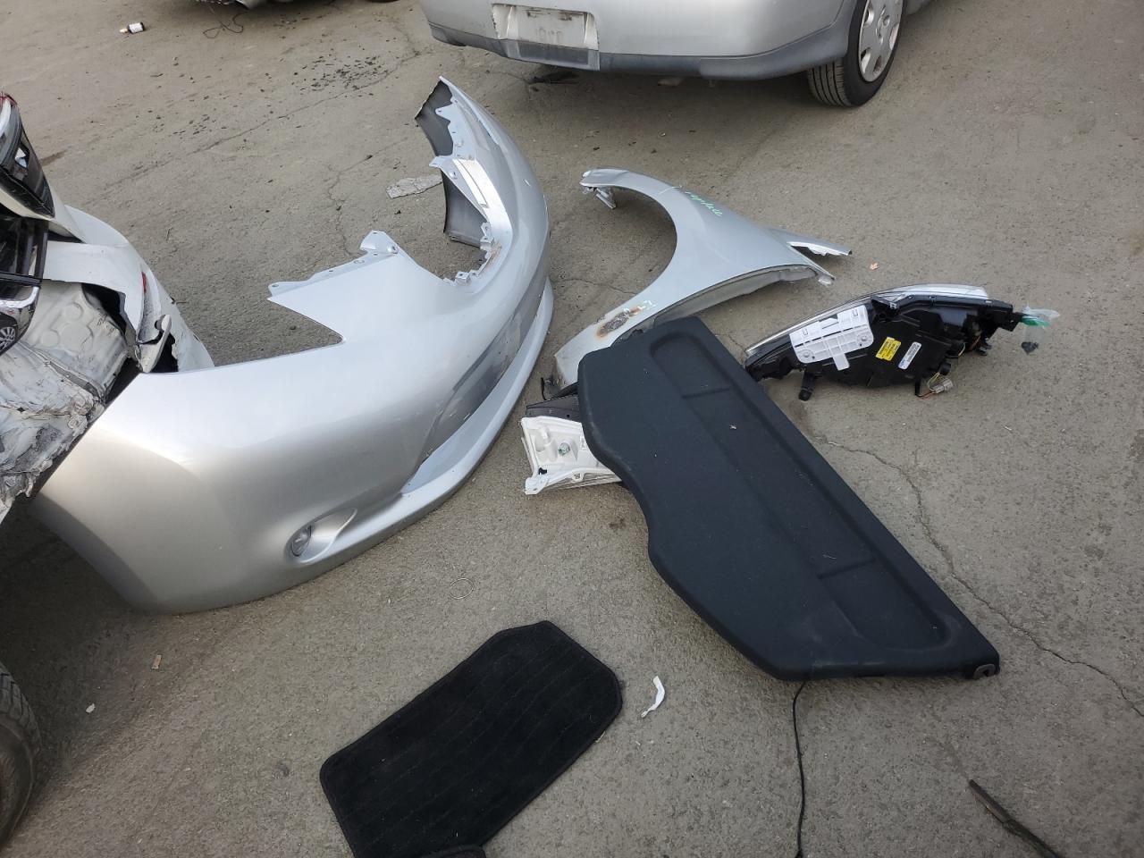 2017 Nissan Leaf - Image 12