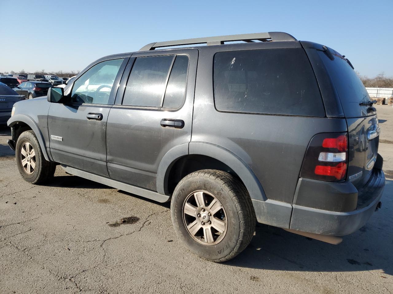 2007 Ford Explorer - Image 2