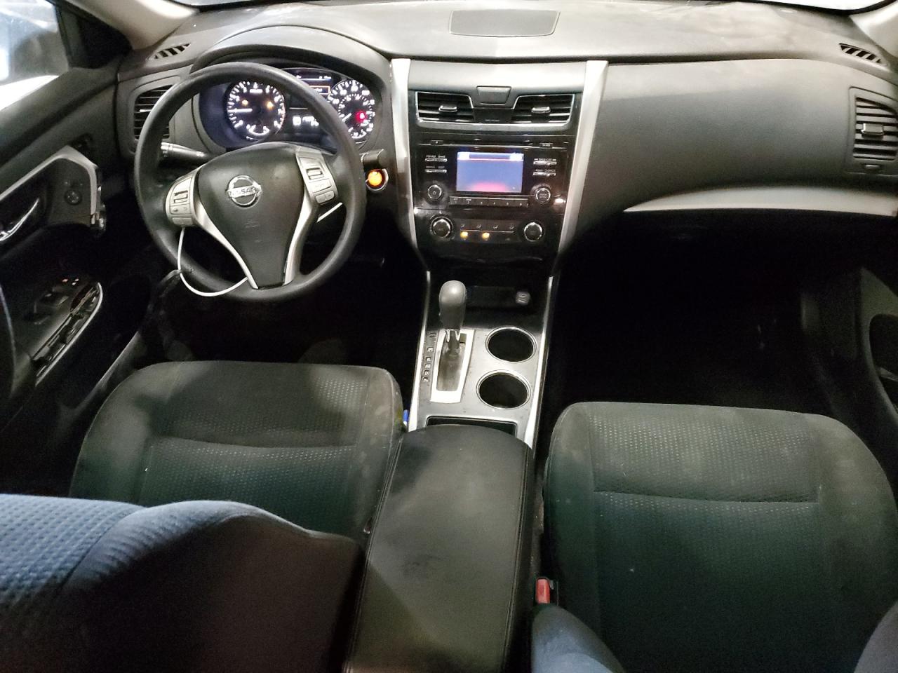 2015 Nissan Altima - Image 8