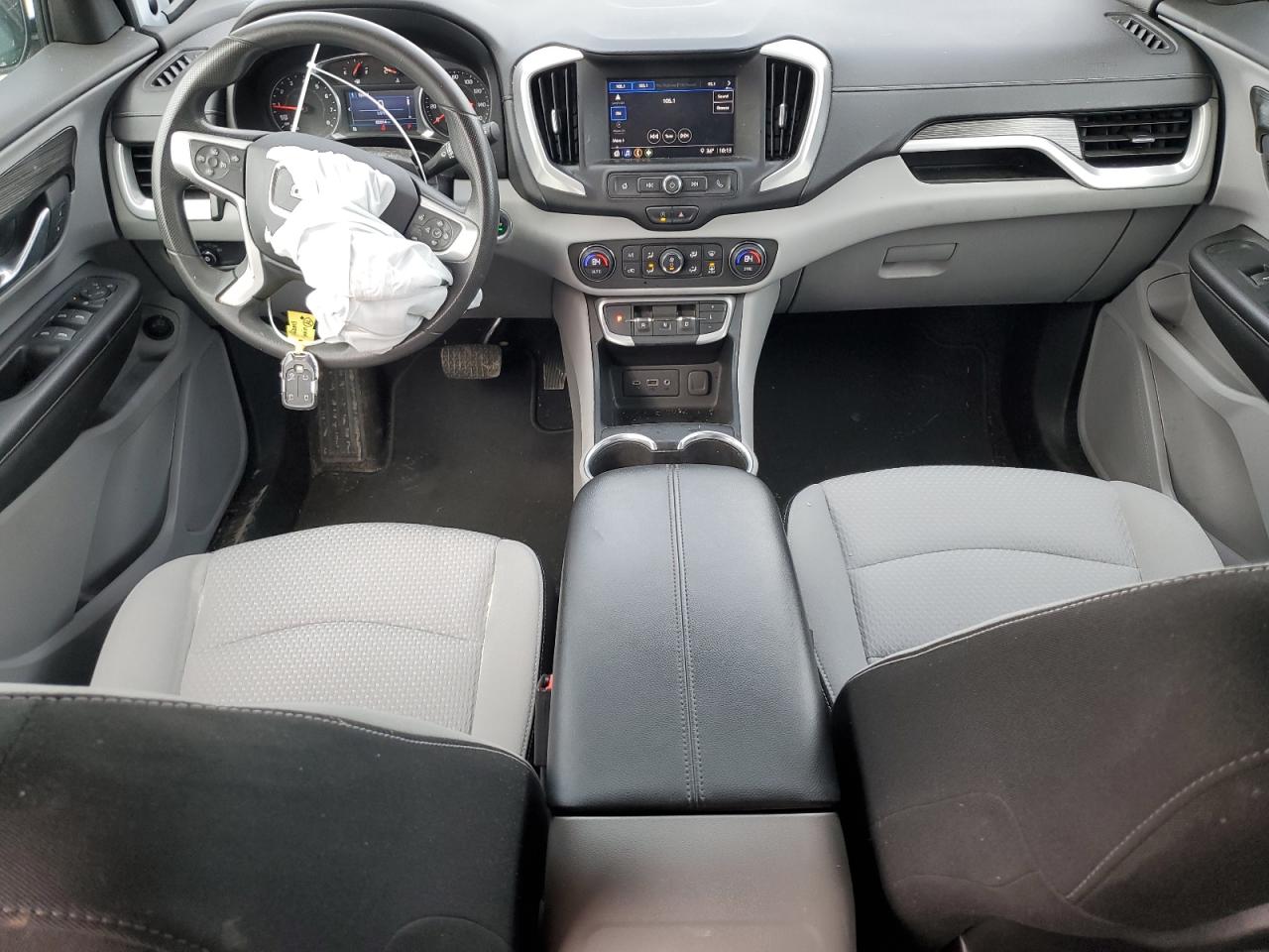 2022 GMC Terrain - Image 8