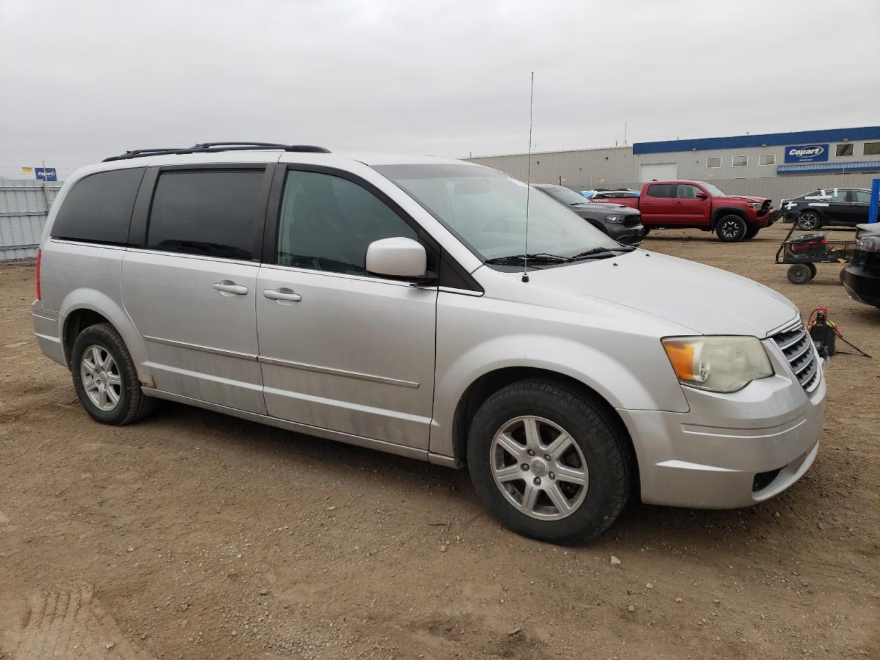 2010 Chrysler Town & Country Touring VIN: 2A4RR5D13AR432693 Lot: 43115465