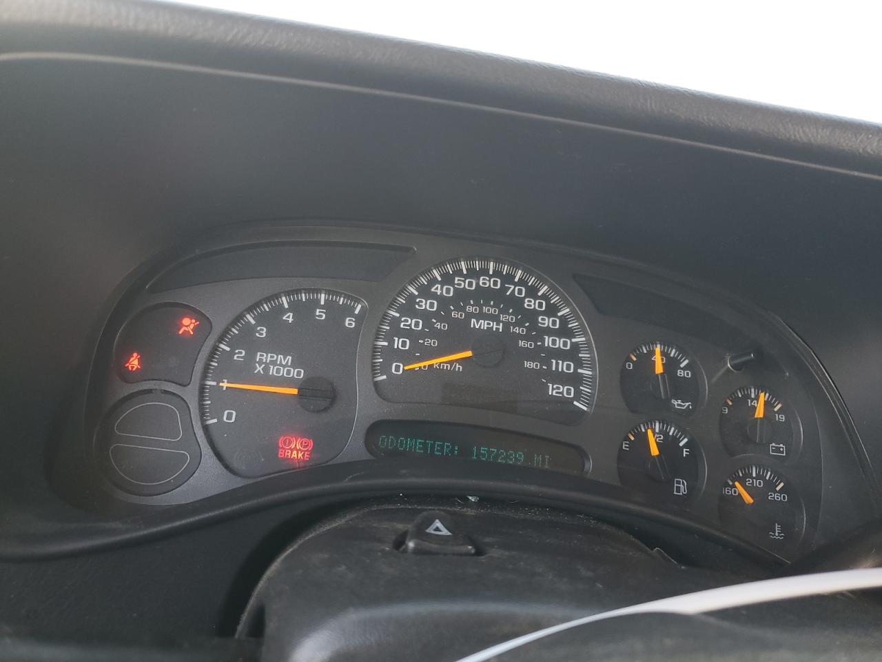 2004 Chevrolet Silverado - Image 9