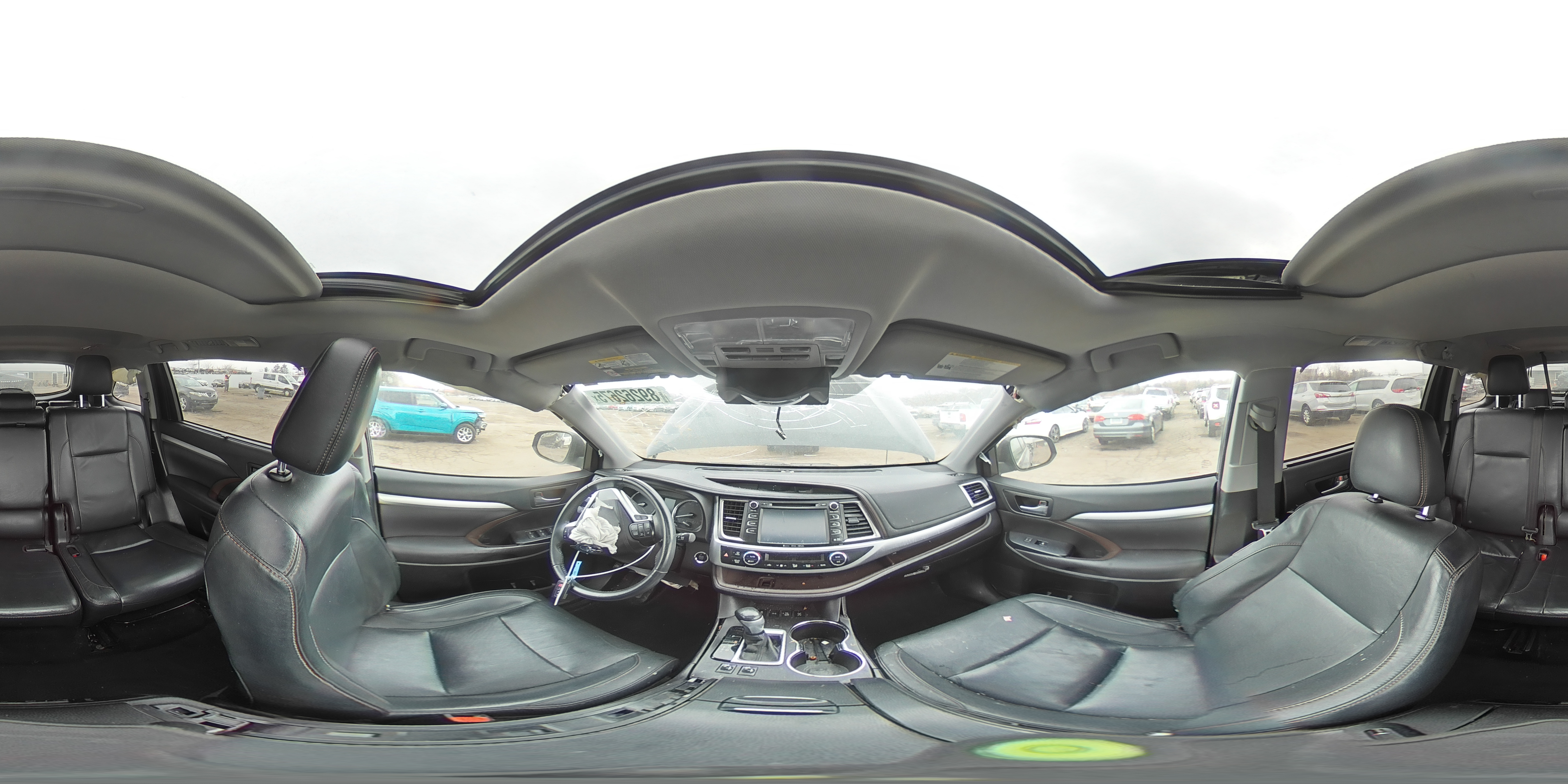 2016 Toyota Highlander - Image 14