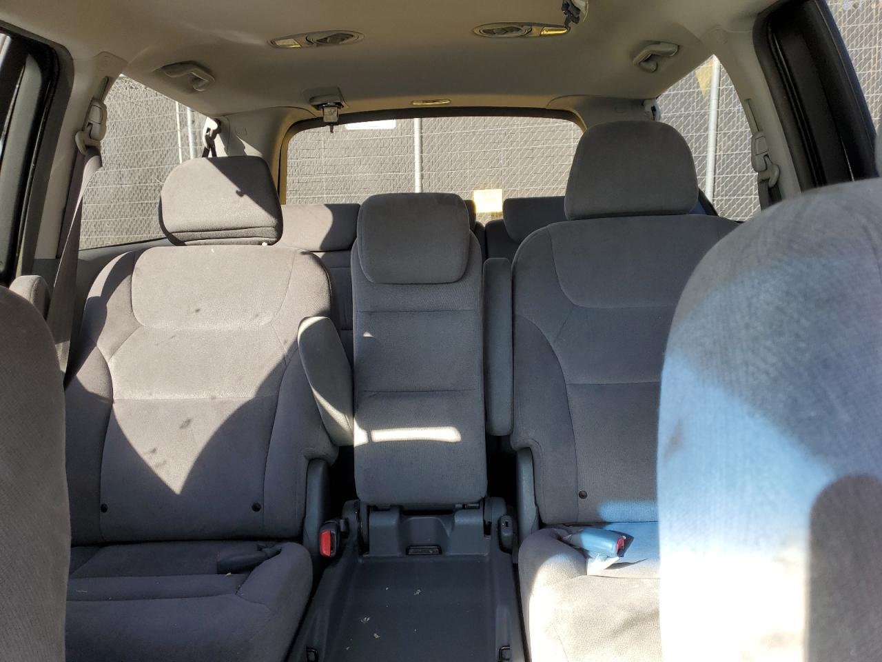 2006 Honda Odyssey - Image 10