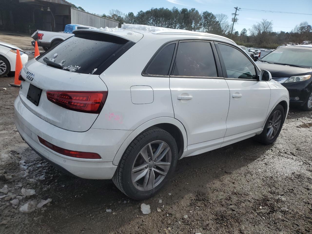 2017 Audi Q3 - Image 3