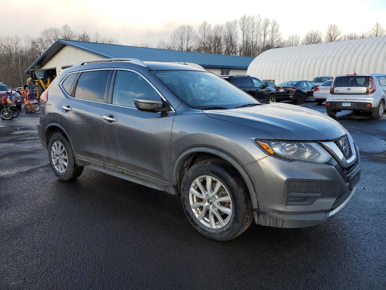 2017 Nissan Rogue - Image 4