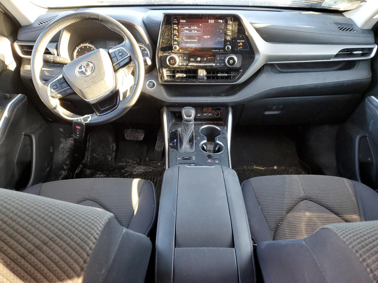 2021 Toyota Highlander - Image 8