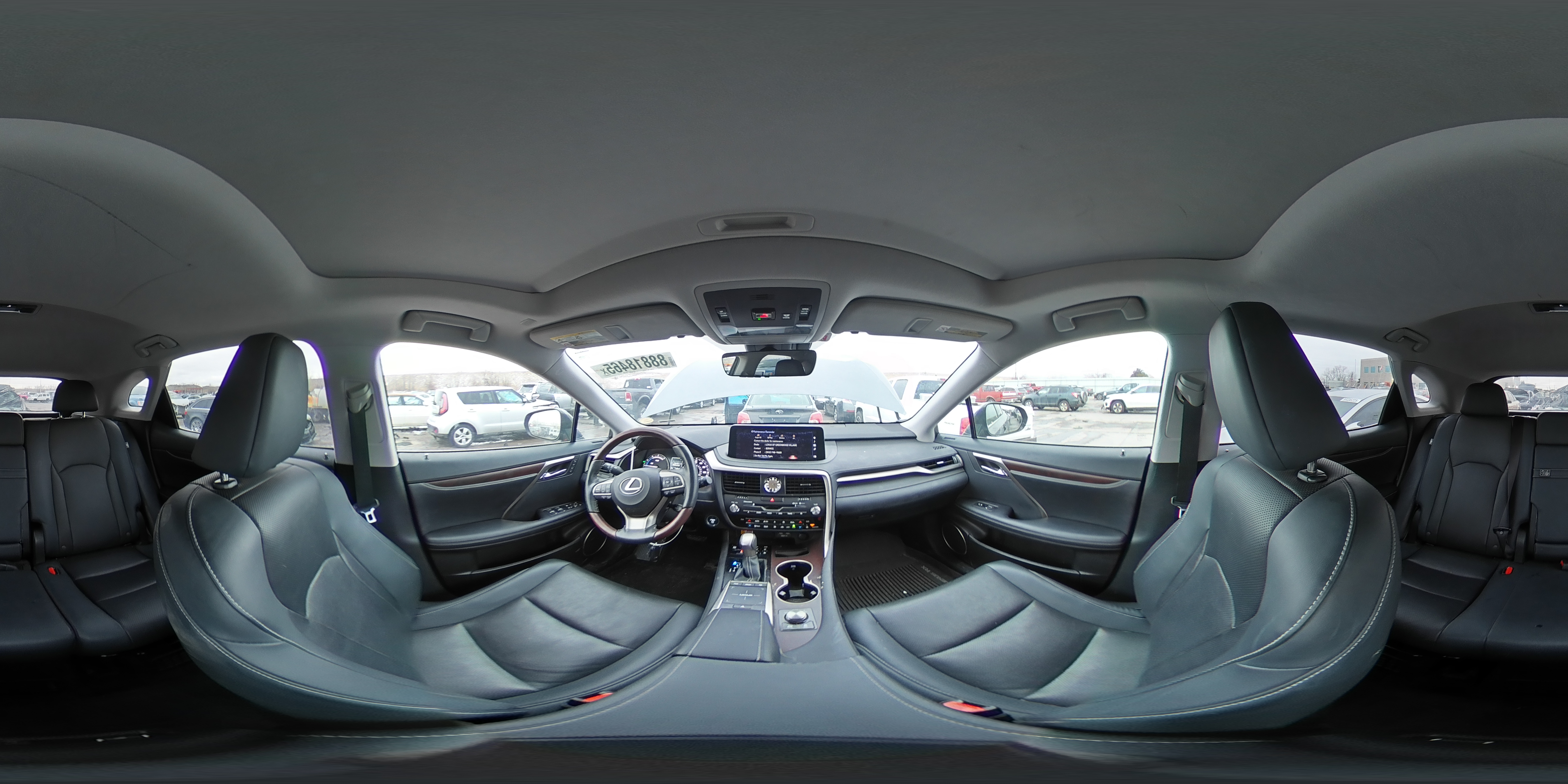 2022 Lexus RX - Image 16