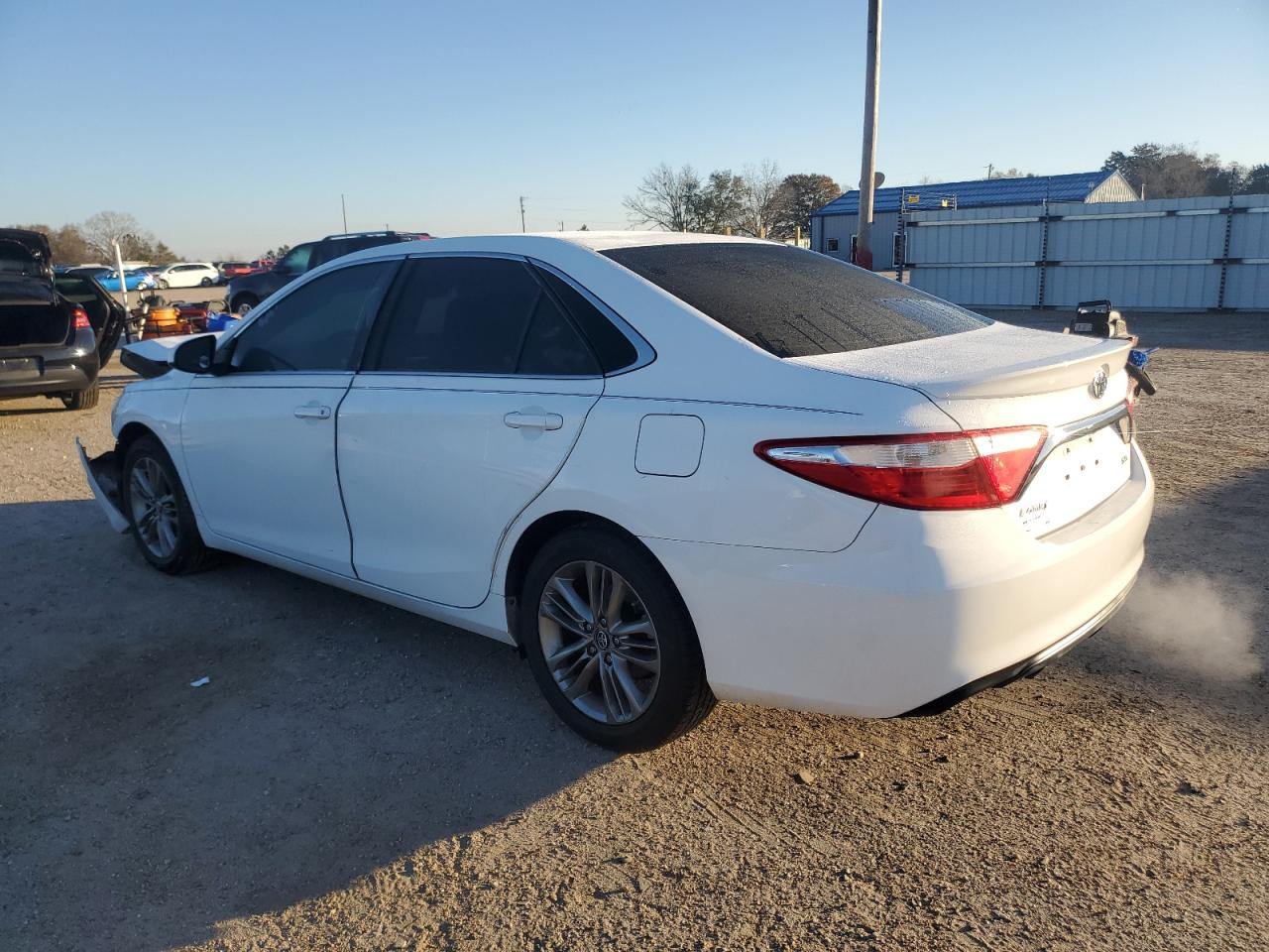 VIN 4T1BF1FK2HU745418 2017 TOYOTA CAMRY no.2