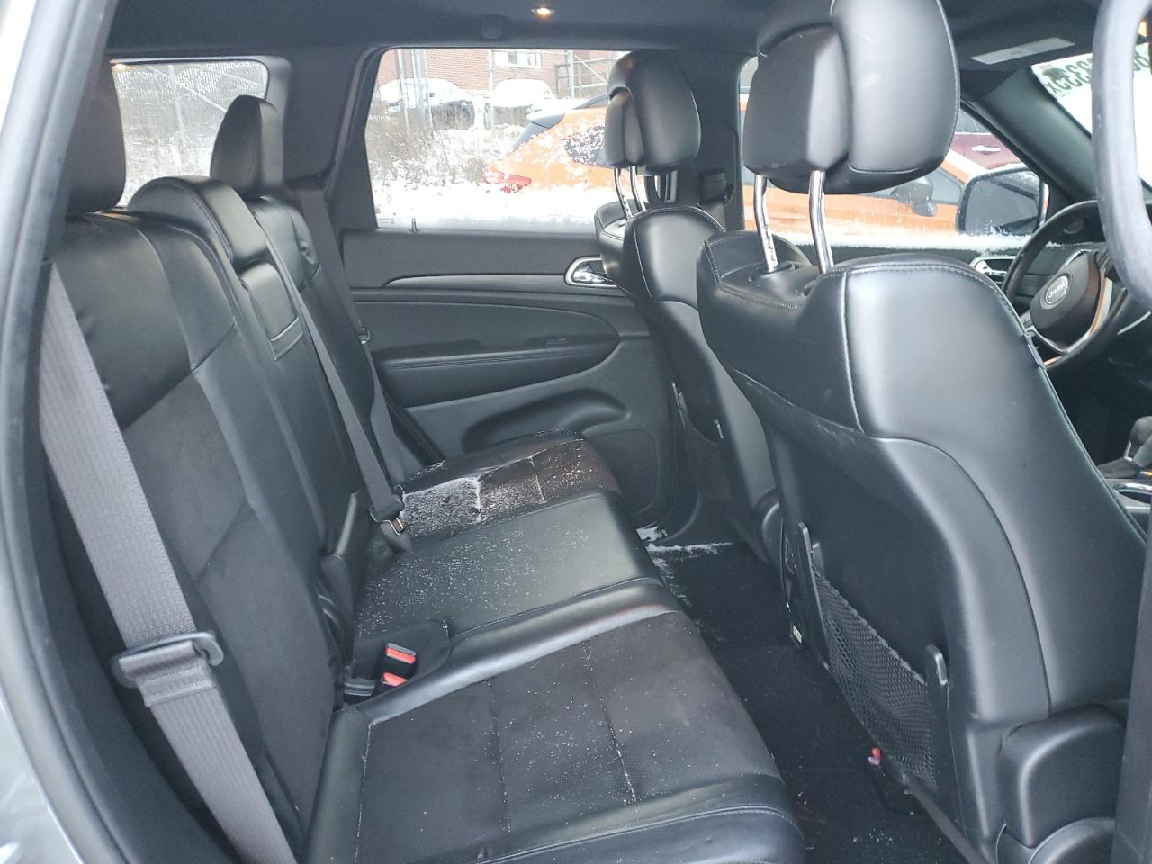2020 Jeep Grand Cherokee - Image 11