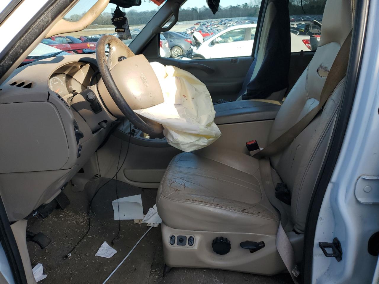 2002 Ford Expedition - Image 7
