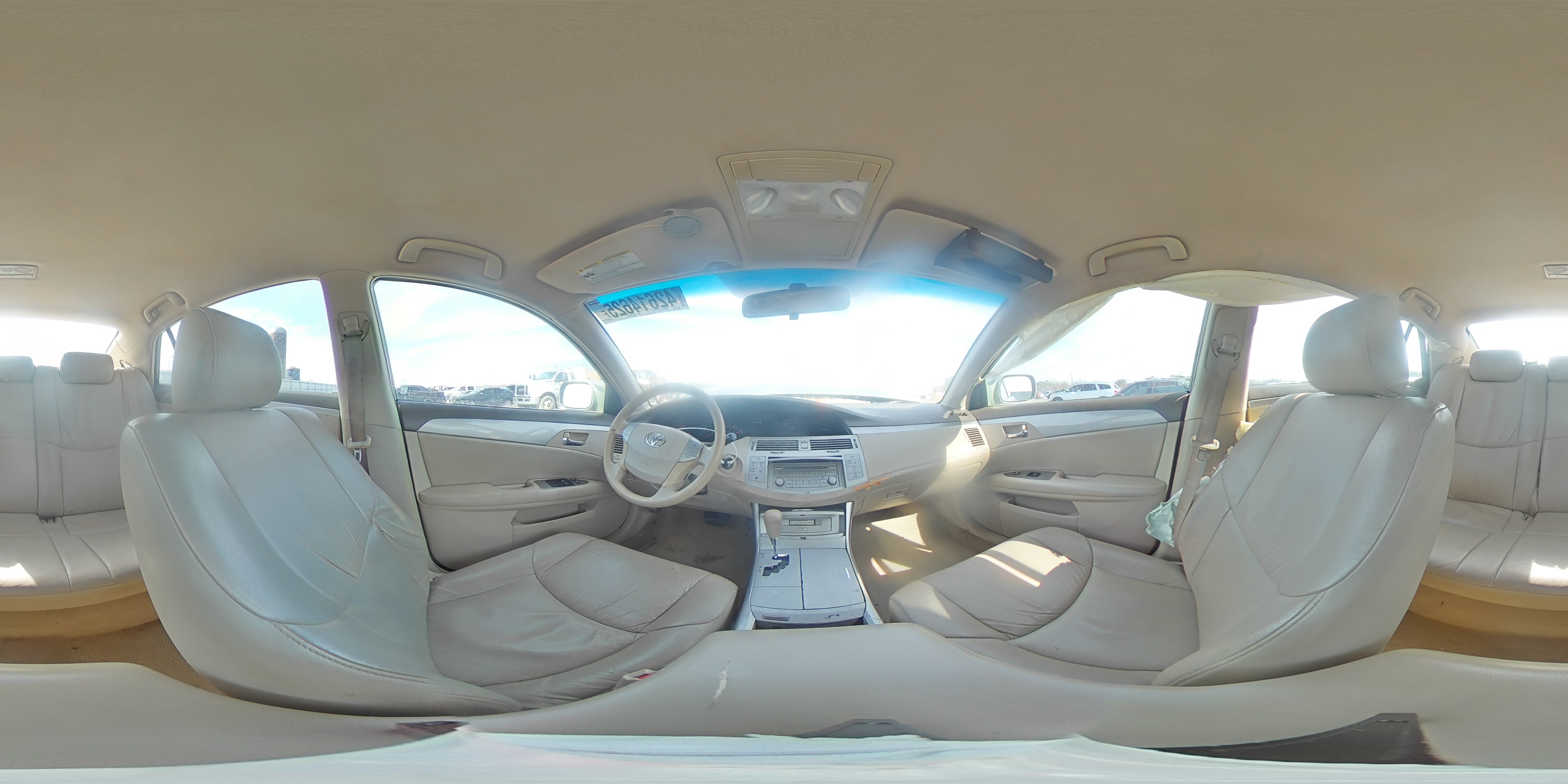 2006 Toyota Avalon - Image 13