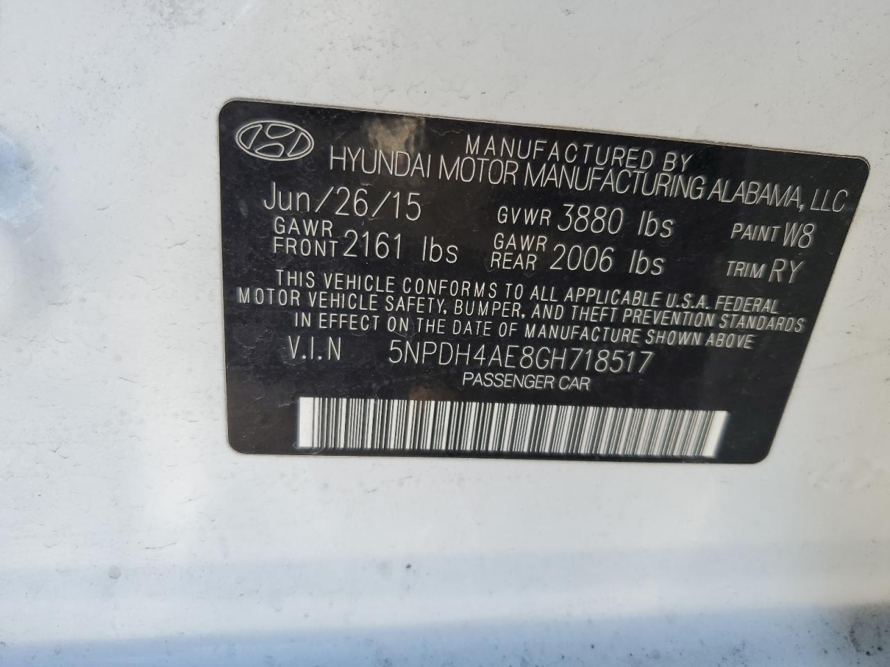 2016 Hyundai Elantra - Image 12