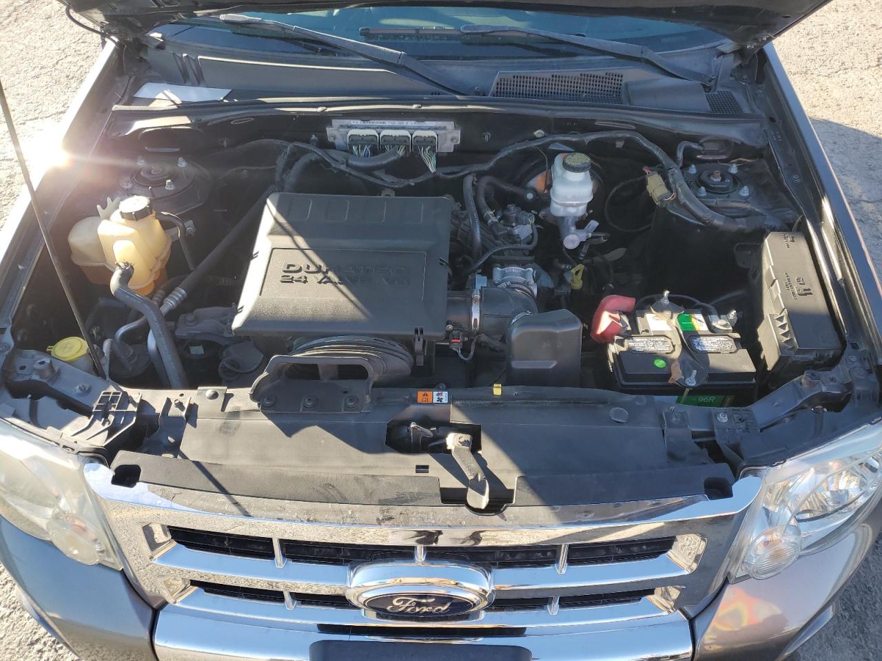 2010 Ford Escape - Image 13