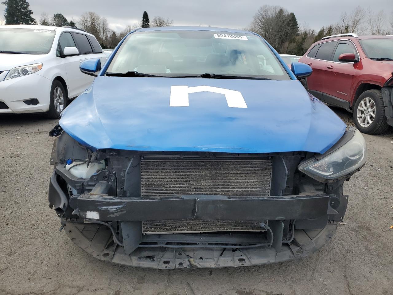 2017 Hyundai Elantra - Image 5