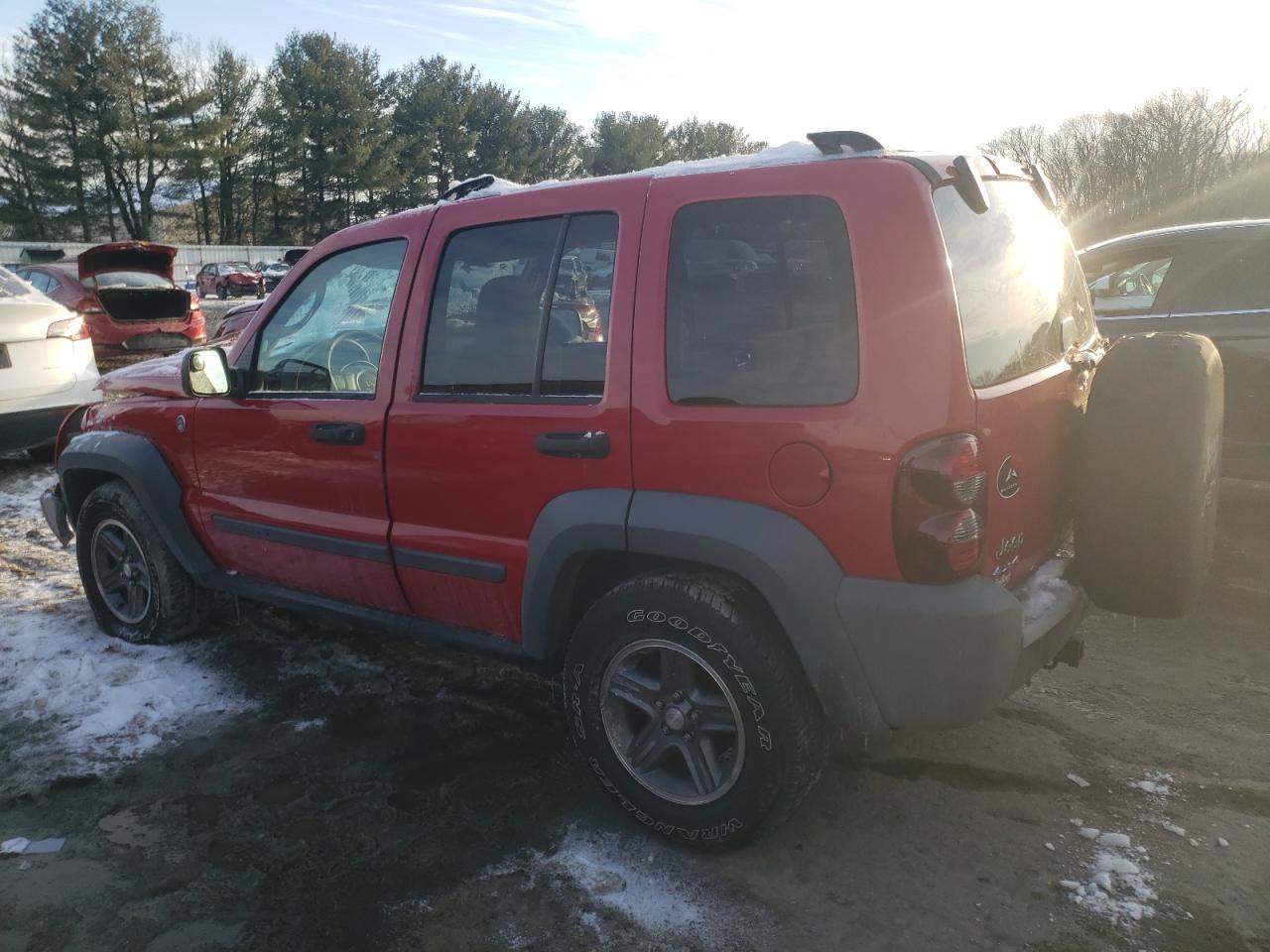 2005 Jeep Liberty (North America) - Image 2