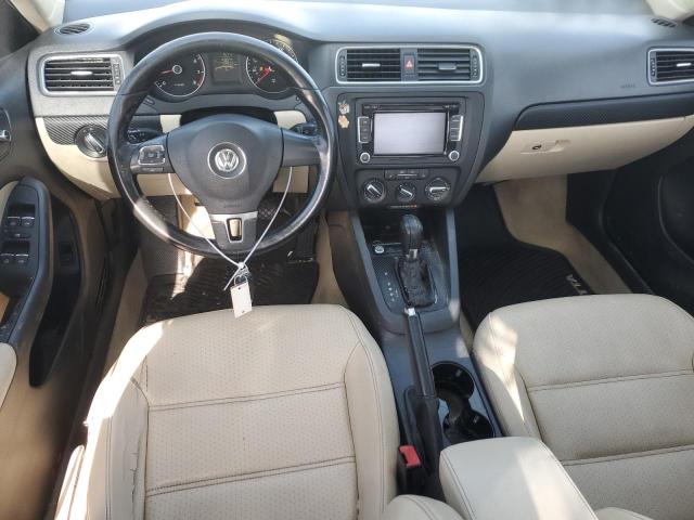  VOLKSWAGEN JETTA 2014 Чорний