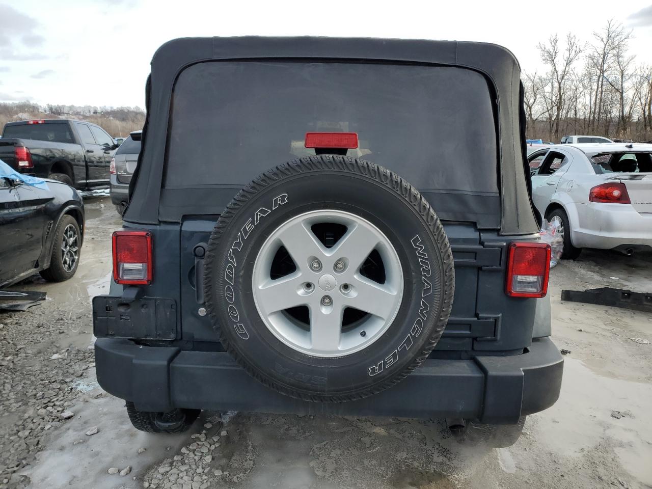 2018 Jeep Wrangler - Image 6