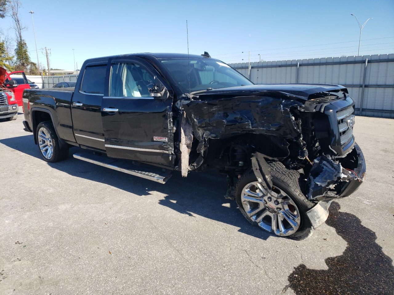 2015 GMC Sierra - Image 4