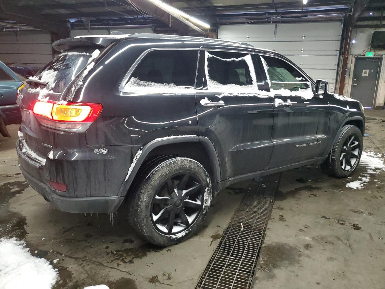 2016 Jeep Grand Cherokee - Image 3