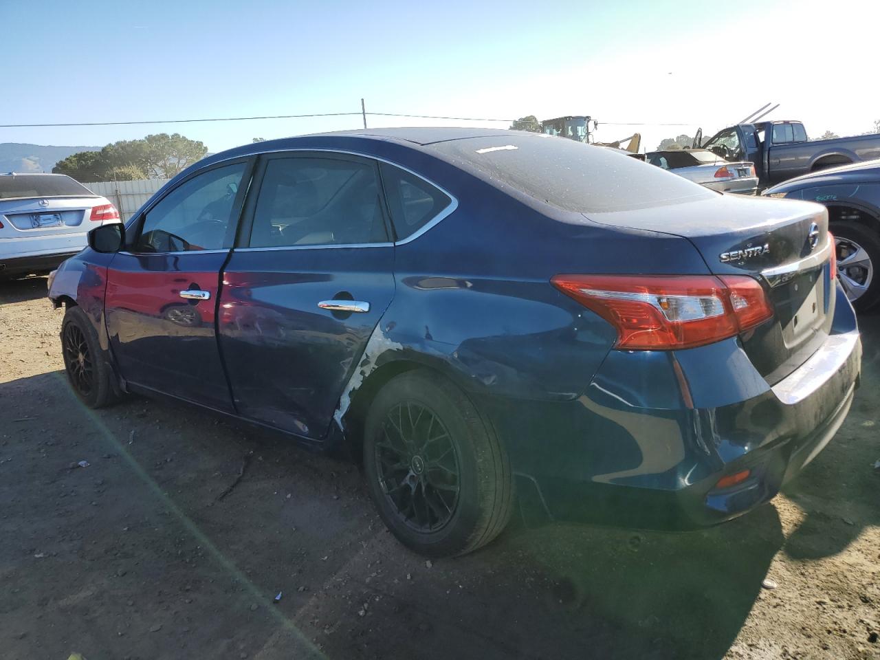 2017 Nissan Sentra - Image 2