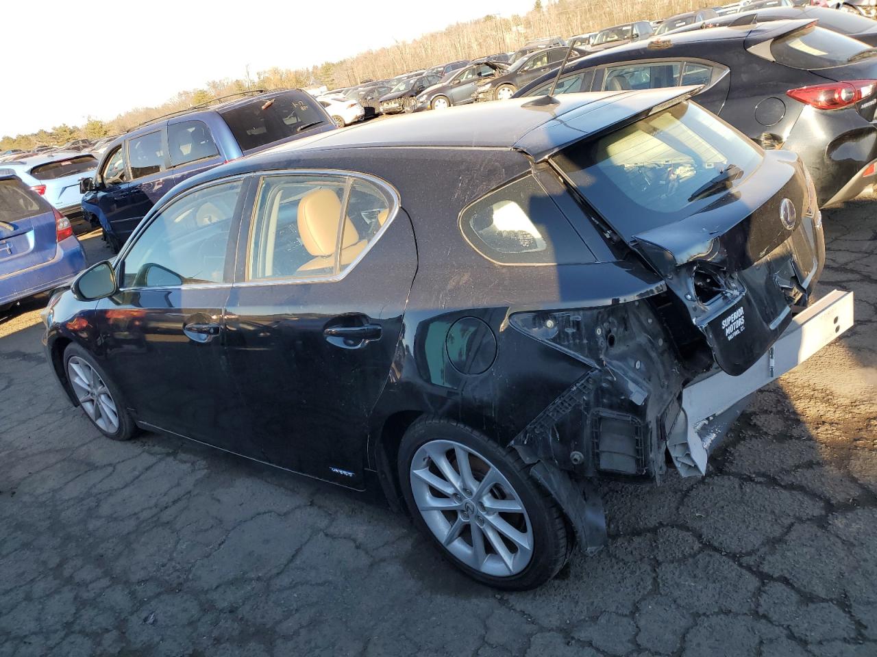 2011 Lexus CT - Image 2