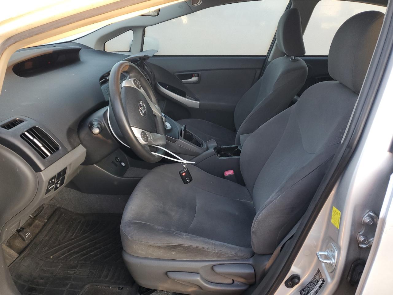 2010 Toyota Prius - Image 7